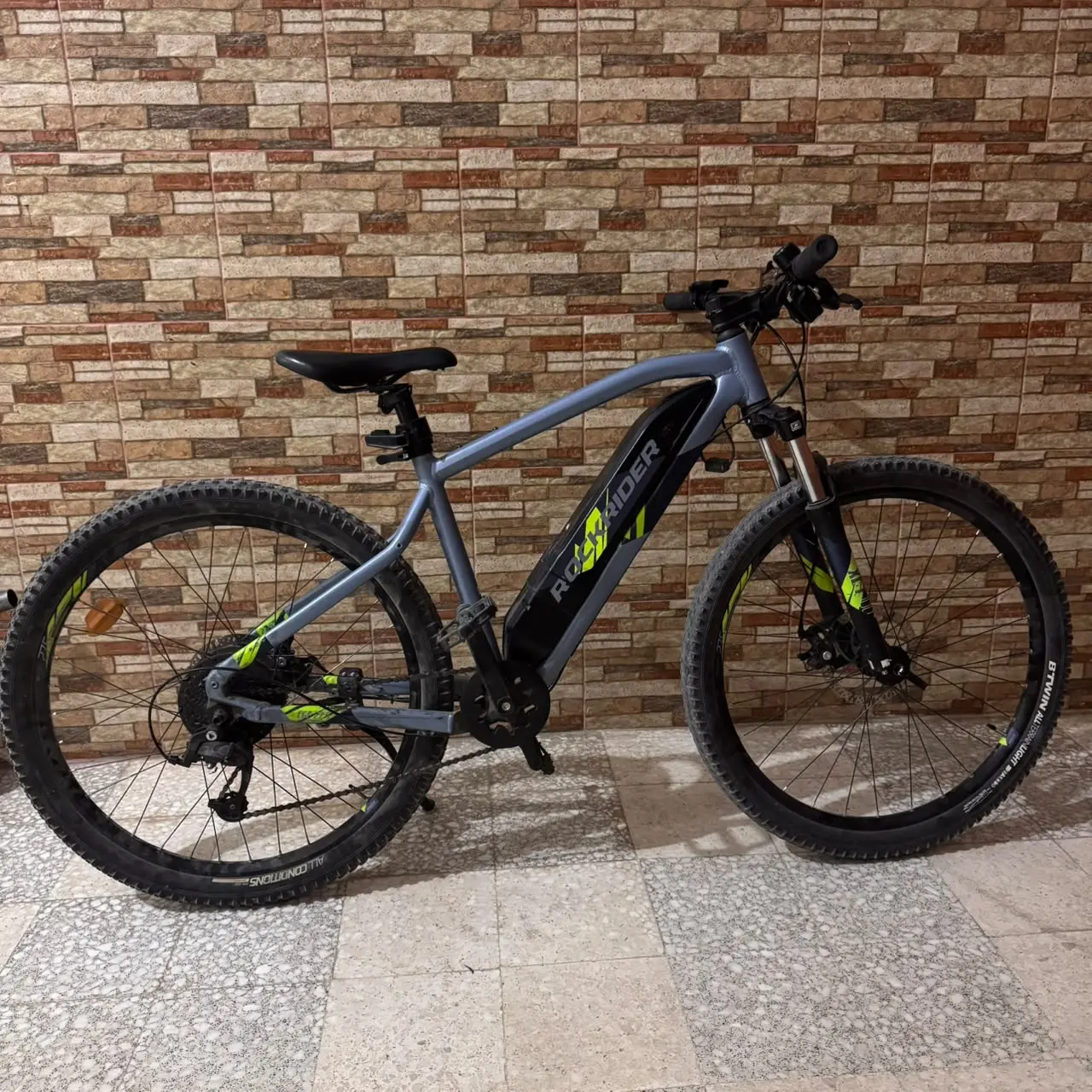 VELO VTT ELECTRIQUE DECATHLON ROCKRIDER E-ST 100 27.5 380WH 70MM BLEU